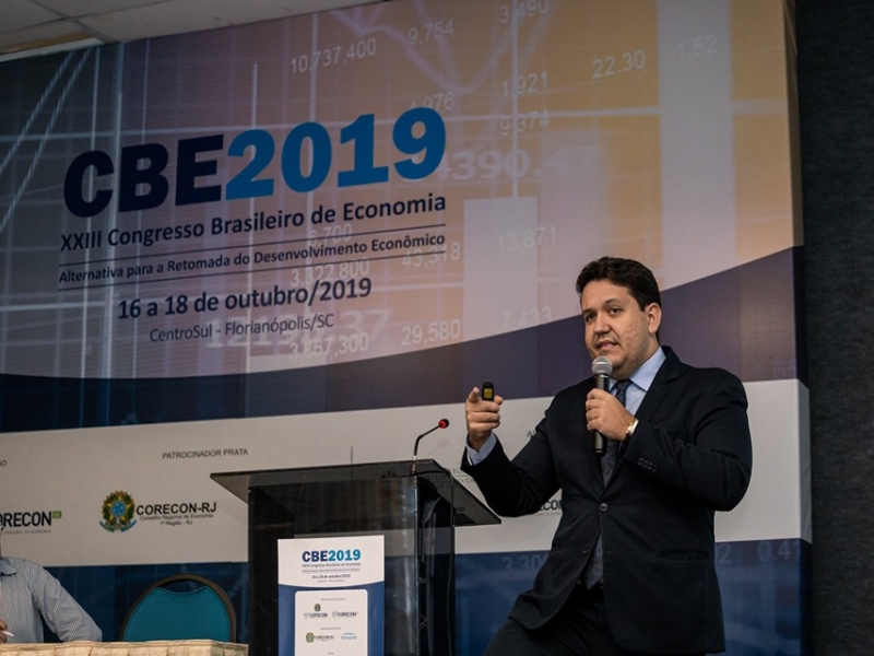 Discente: Benito Adelmo Salomão Neto / Evento: XXIII Congresso Brasileiro de Economia